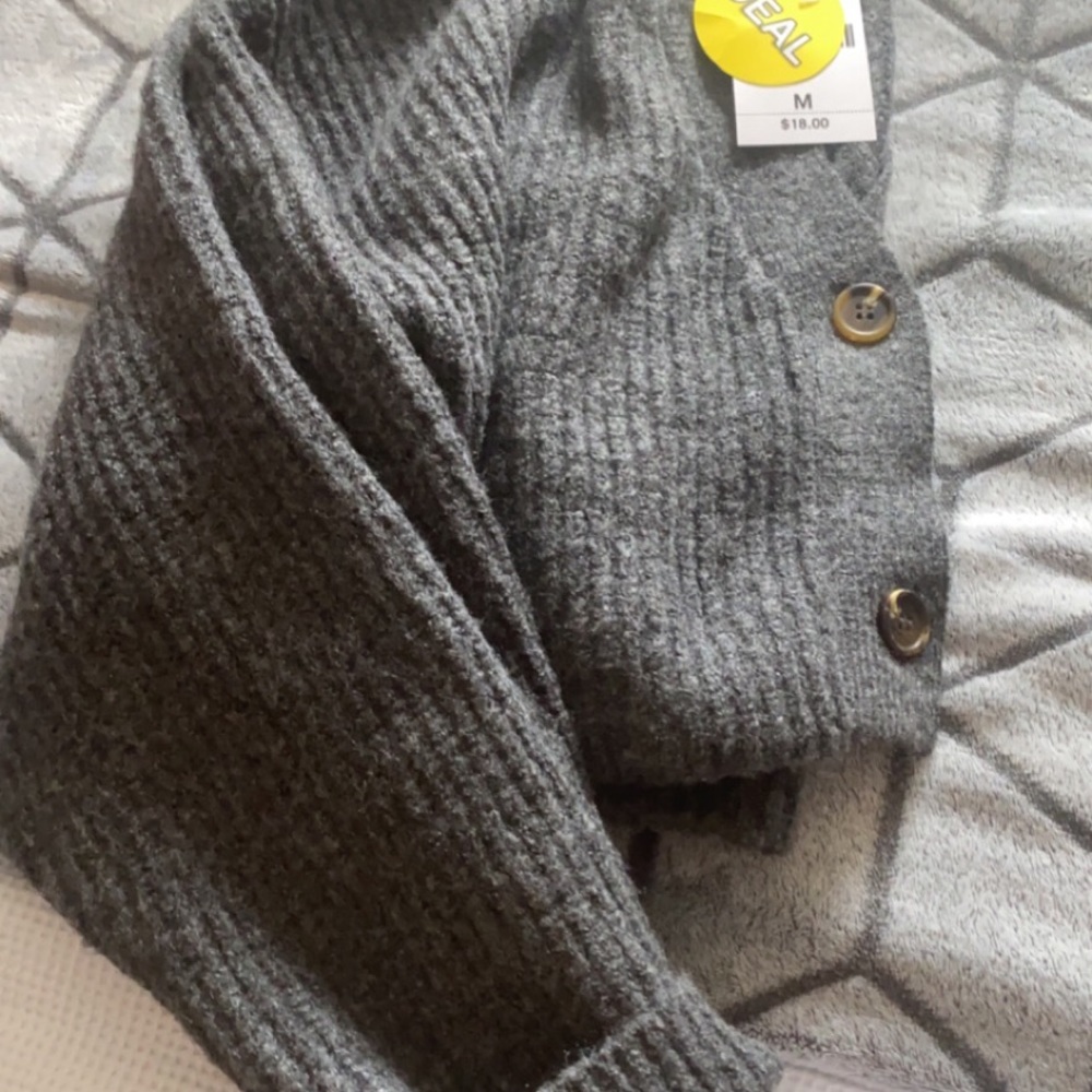 Crop sweater